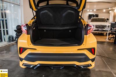2019 Toyota C-HR - Thumbnail