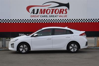 2022 Hyundai IONIQ - Thumbnail