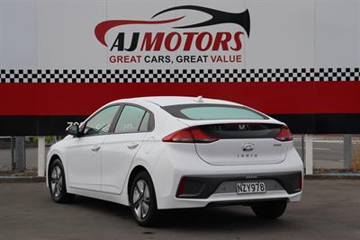 2022 Hyundai IONIQ - Thumbnail