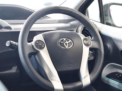 2012 Toyota Aqua - Thumbnail