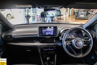 2021 Toyota Yaris - Thumbnail