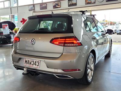 2019 Volkswagen Golf - Thumbnail