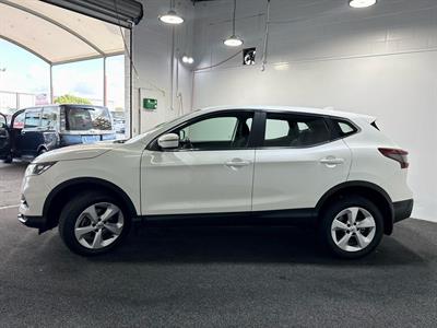 2021 Nissan Qashqai - Thumbnail