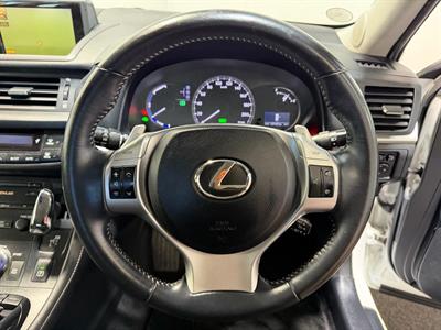 2012 Lexus CT 200h - Thumbnail