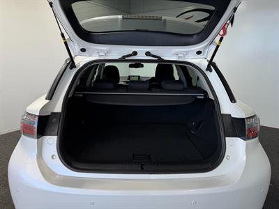 2012 Lexus CT 200h - Thumbnail