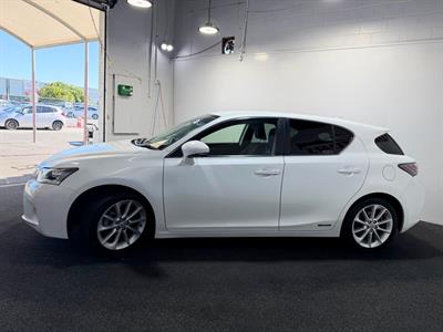 2012 Lexus CT 200h - Thumbnail
