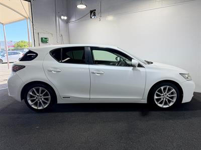 2012 Lexus CT 200h - Thumbnail