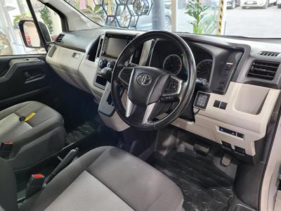 2019 Toyota Hiace - Thumbnail