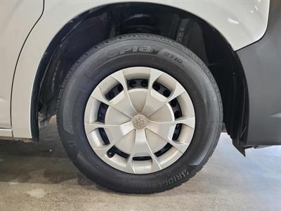 2019 Toyota Hiace - Thumbnail