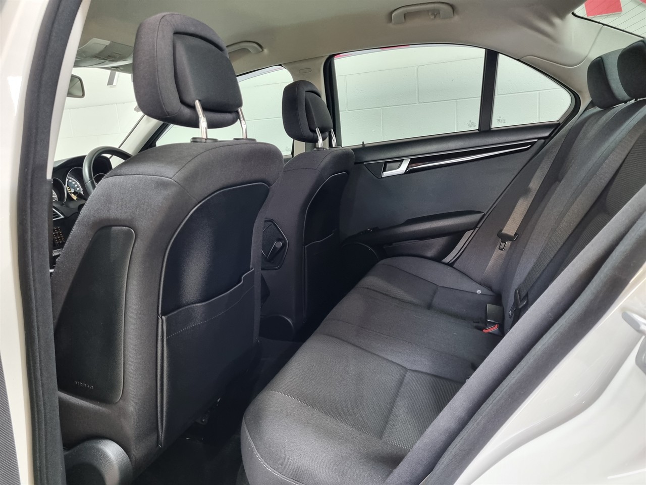 2011 Mercedes-Benz C 200