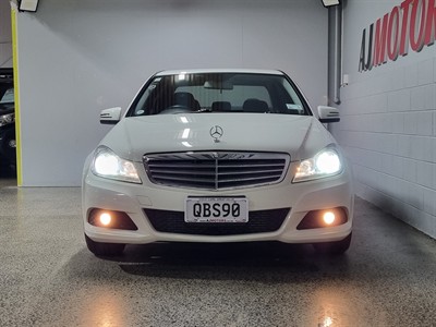 2011 Mercedes-Benz C 200 - Thumbnail