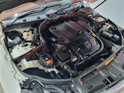 2011 Mercedes-Benz C 200 - Thumbnail
