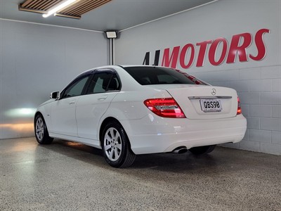 2011 Mercedes-Benz C 200 - Thumbnail