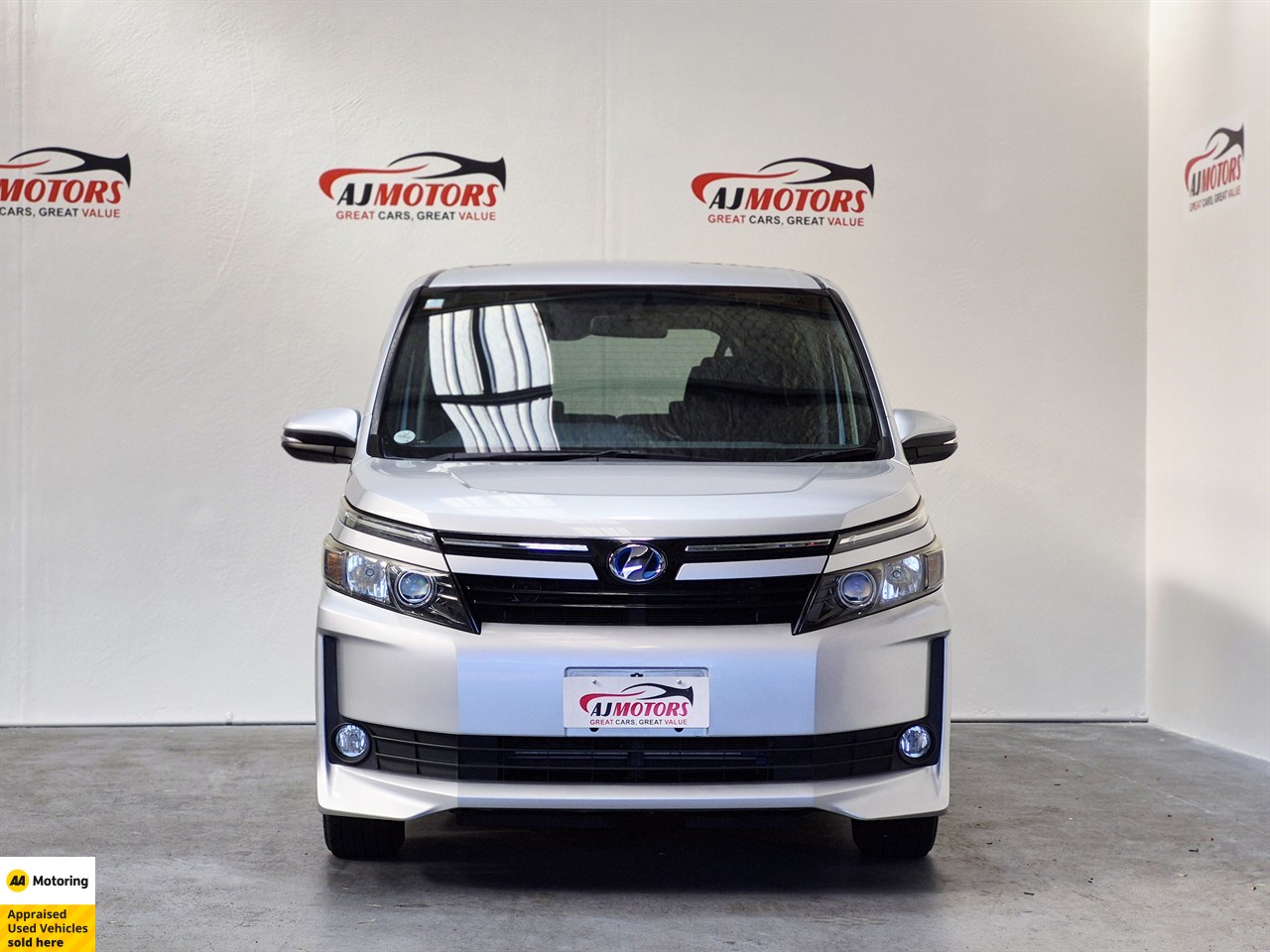 2014 Toyota Voxy