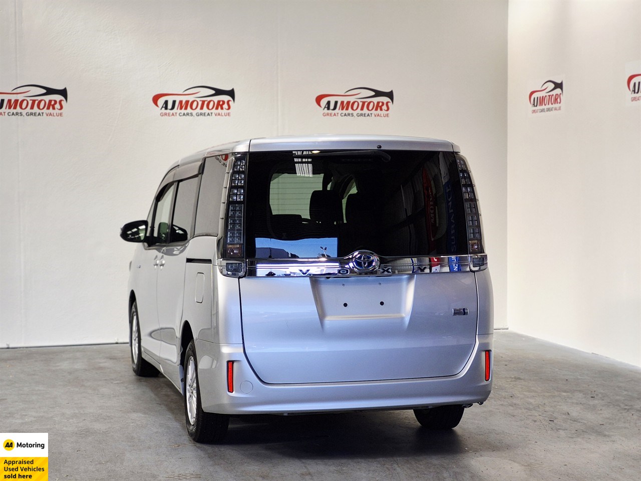 2014 Toyota Voxy