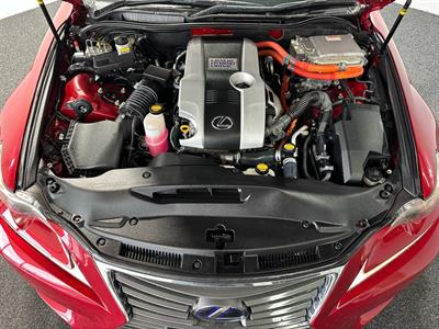 2013 Lexus IS300h - Thumbnail
