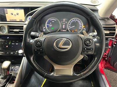 2013 Lexus IS300h - Thumbnail