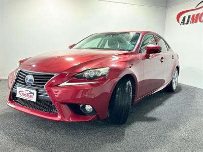 2013 Lexus IS300h - Thumbnail