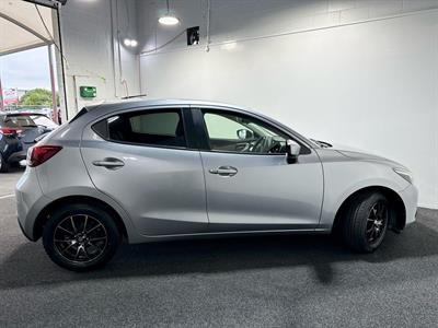 2015 Mazda Demio - Thumbnail
