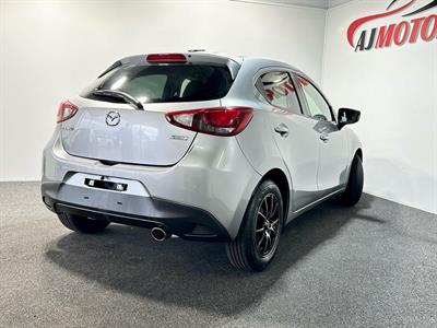 2015 Mazda Demio - Thumbnail