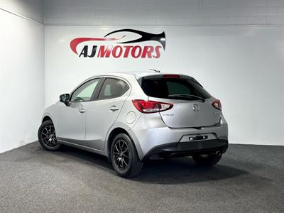 2015 Mazda Demio - Thumbnail