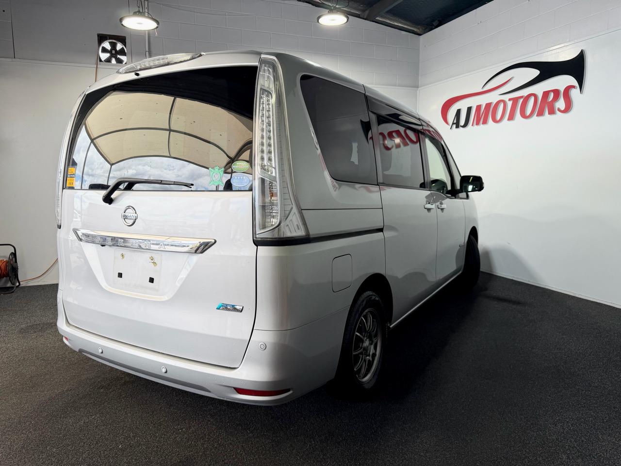 2015 Nissan Serena