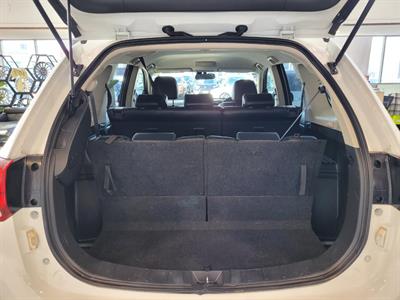 2016 Mitsubishi Outlander - Thumbnail