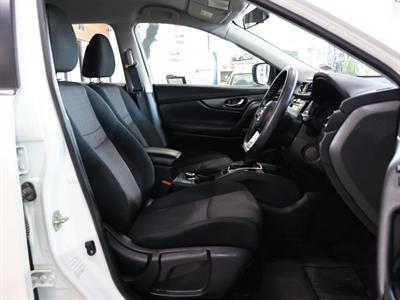 2022 Nissan X-Trail - Thumbnail