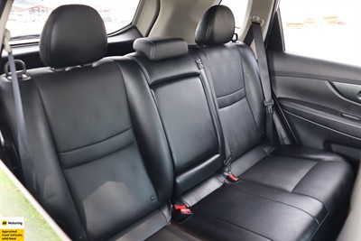 2015 Nissan X-Trail - Thumbnail