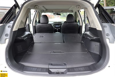 2015 Nissan X-Trail - Thumbnail