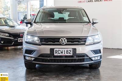 2017 Volkswagen Tiguan - Thumbnail