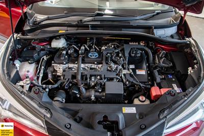 2017 Toyota C-HR - Thumbnail