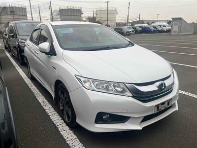 2015 Honda Grace - Thumbnail