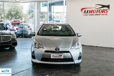 2013 Toyota Aqua - Thumbnail