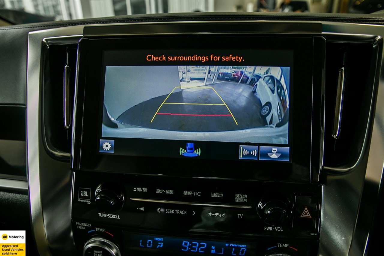 2017 Toyota Vellfire