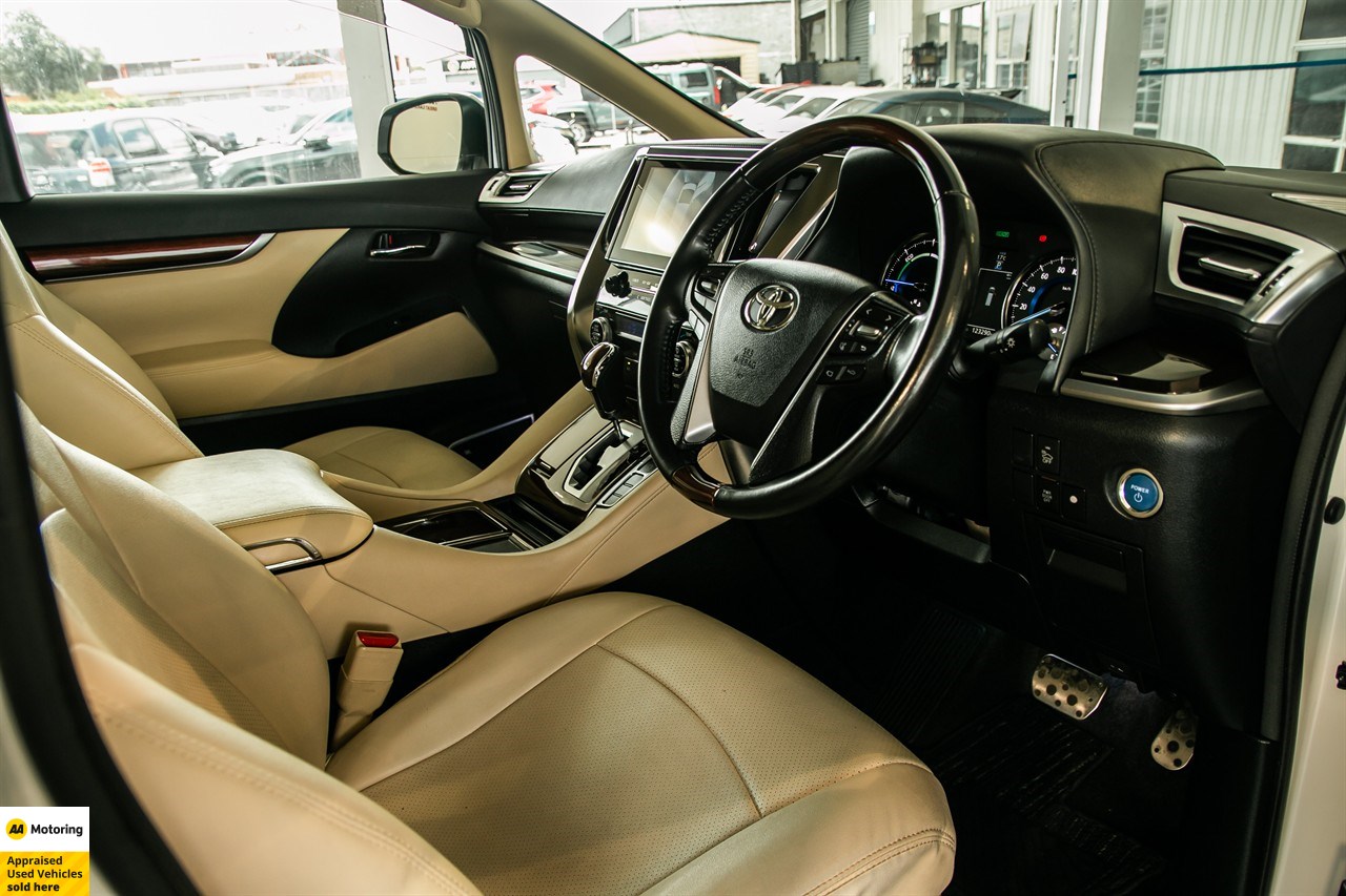 2017 Toyota Vellfire