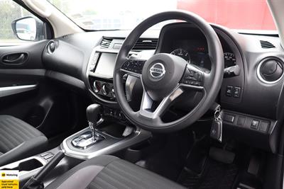 2021 Nissan Navara - Thumbnail
