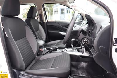 2021 Nissan Navara - Thumbnail