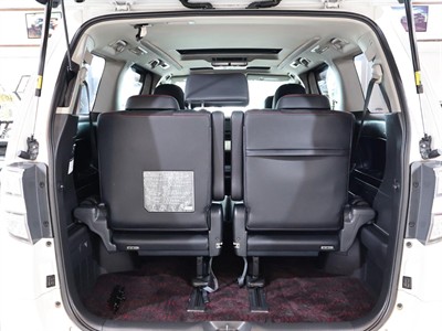 2013 Toyota Vellfire - Thumbnail