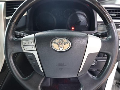 2013 Toyota Vellfire - Thumbnail