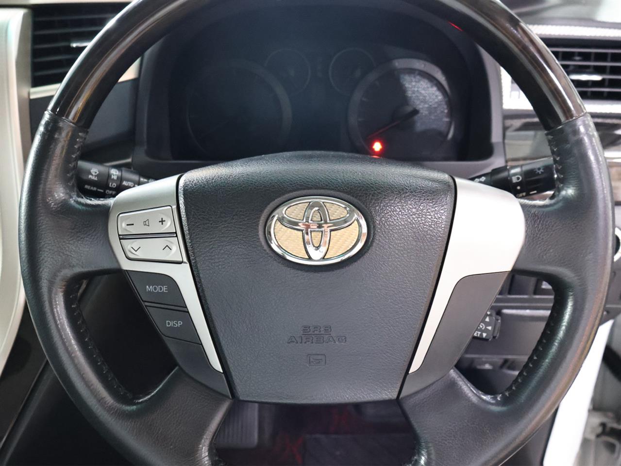 2013 Toyota Vellfire