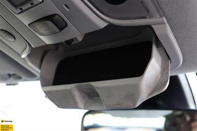 2019 Toyota Prius - Thumbnail