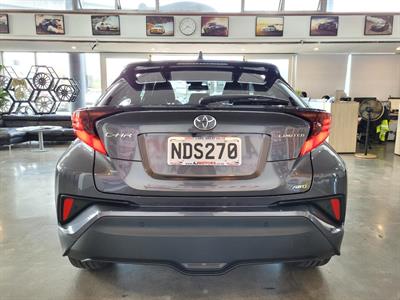 2020 Toyota C-HR - Thumbnail