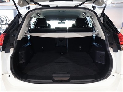 2022 Nissan X-Trail - Thumbnail