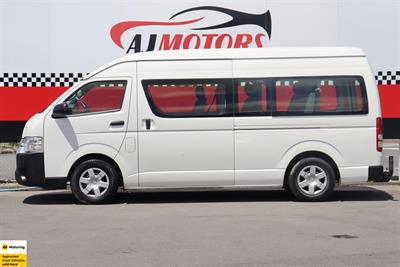 2018 Toyota Hiace - Thumbnail