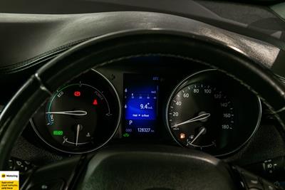 2017 Toyota C-HR - Thumbnail