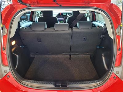 2014 Toyota Aqua - Thumbnail