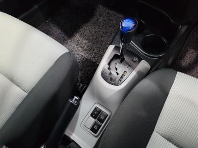 2014 Toyota Aqua - Thumbnail