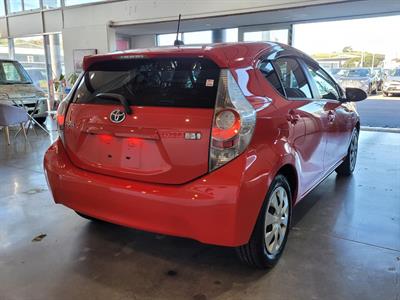 2014 Toyota Aqua - Thumbnail