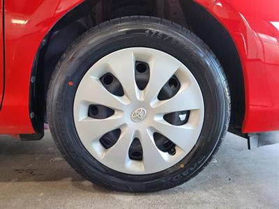 2014 Toyota Aqua - Thumbnail